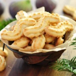 Seringue à Pâtisserie Avec Accessoires -Cuisine Ustensiles Magasin 0892b54866da4eee9625c659ec0955e9