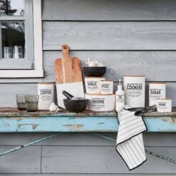 Sucrier KARLTON BROS 11 Sucrier KARLTON BROS -Cuisine Ustensiles Magasin 1000338670 220721 022 MOOD DETAILS P000000001000338670 mood