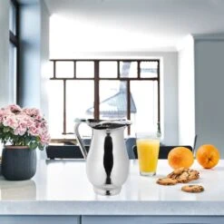 Carafe En Acier Inoxydable -Cuisine Ustensiles Magasin 2b1b5a4536a34e0da027a4ced3e059e4