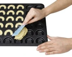 Plaque Pour 30 Croissants à La Vanille -Cuisine Ustensiles Magasin 6dd60adee98244c7b766a74bd870de89