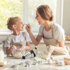 Seringue à Pâtisserie Avec Accessoires -Cuisine Ustensiles Magasin 760a97f124f346b88cf76eaaf68b7829