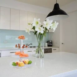 Présentoir à 4 étages -Cuisine Ustensiles Magasin 80ef2e7e77c44191b72a31062a48516f